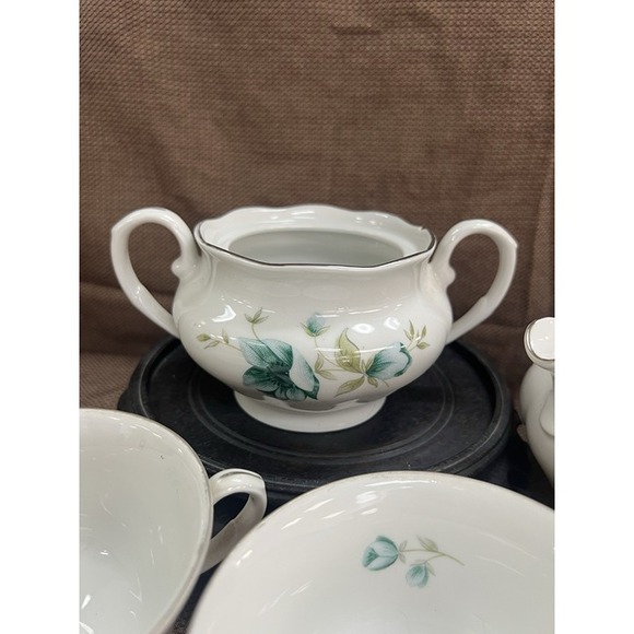 VTG Favolina Wawel Blue Morning Flower Set. 2 Cups, Sugar bowl, Creamer (135) - Picture 5 of 11